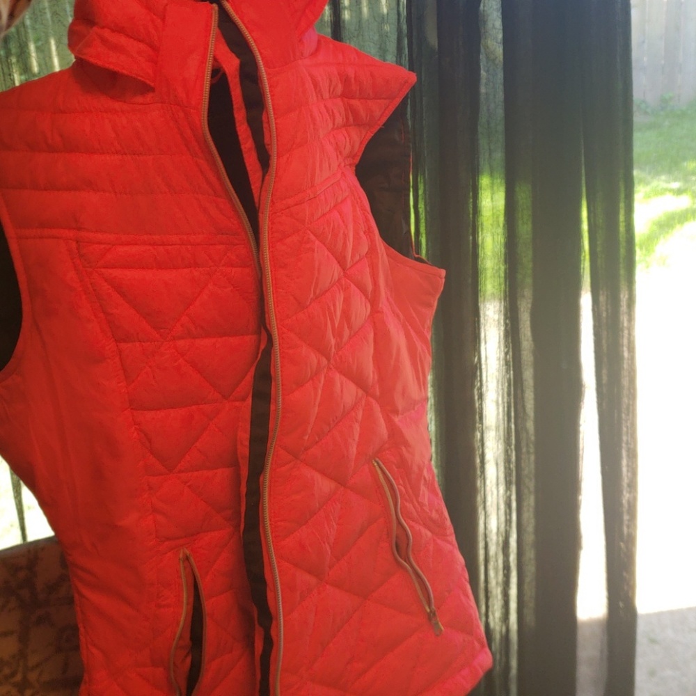 Puffy vest